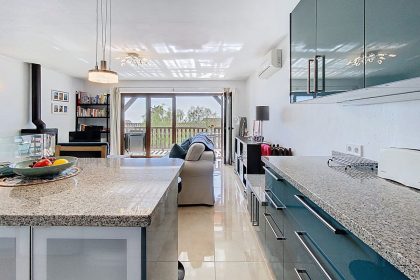 f7e2bc3bb2872f49488b90c6bec13afc - 11