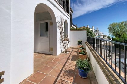 f7e2bc3bb2872f49488b90c6bec13afc - 26