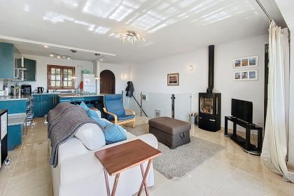 f7e2bc3bb2872f49488b90c6bec13afc - 6