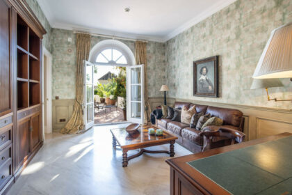 f7fafa4f83202bda401588c8353ce803 - 10