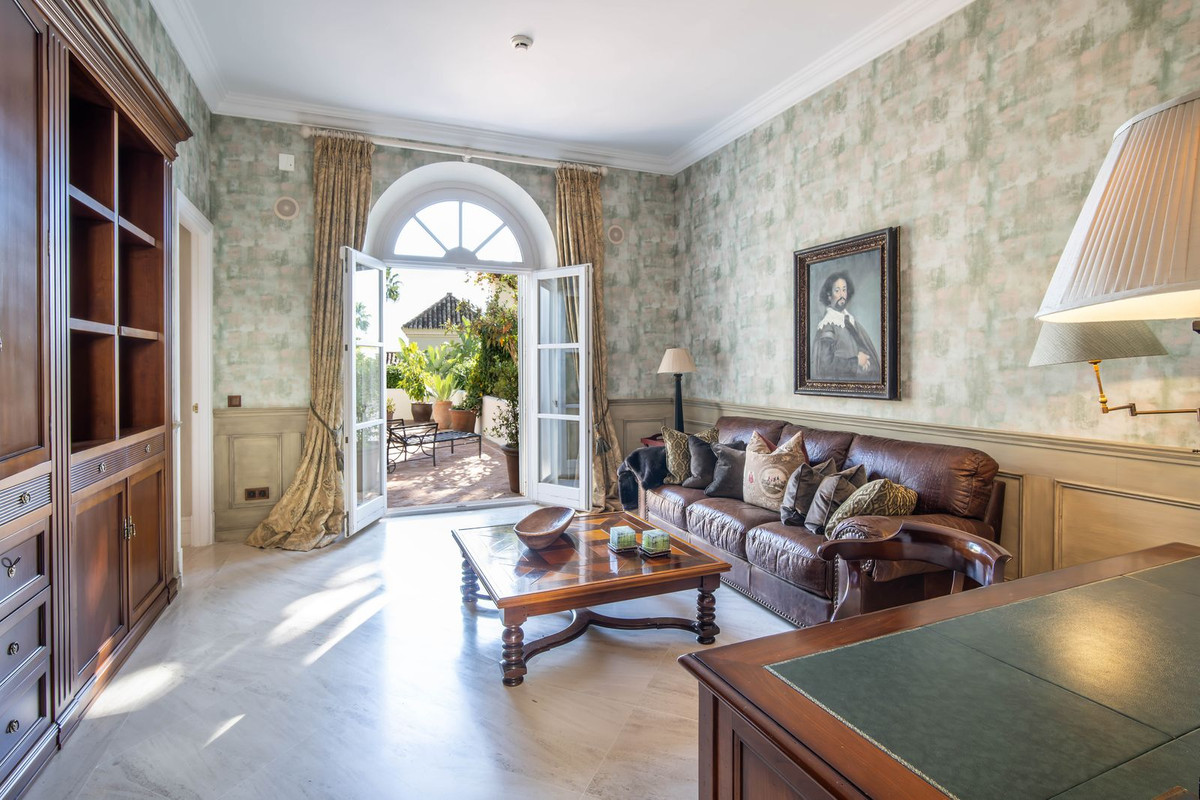 f7fafa4f83202bda401588c8353ce803 - 10