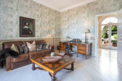 f7fafa4f83202bda401588c8353ce803 - 13