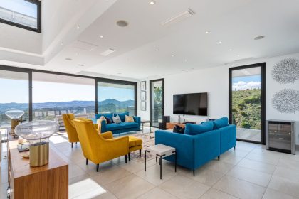 f80caec1c9649ba04c1c84c61a6e8bc9 - 13