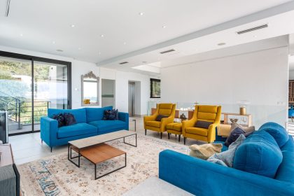 f80caec1c9649ba04c1c84c61a6e8bc9 - 14