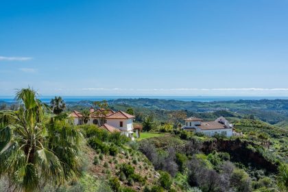 f80caec1c9649ba04c1c84c61a6e8bc9 - 19