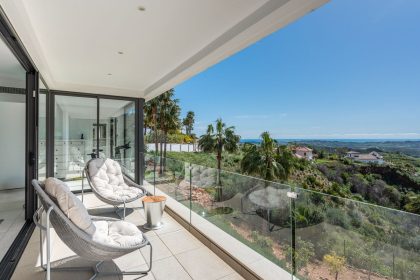 f80caec1c9649ba04c1c84c61a6e8bc9 - 22