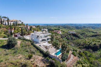 f80caec1c9649ba04c1c84c61a6e8bc9 - 29