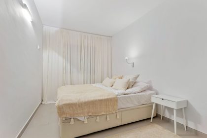 f8e0b393b075f136dd8772671859dc41 - 21