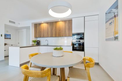 f8e0b393b075f136dd8772671859dc41 - 8