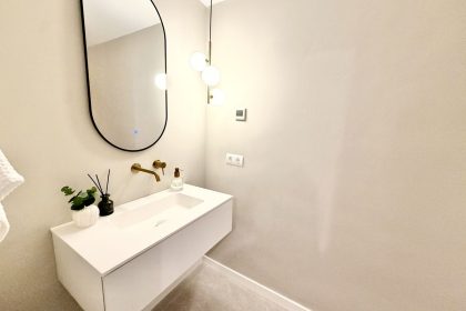 f919c2e01b195ff2c620658d66548837 - 19