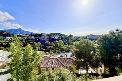 f919c2e01b195ff2c620658d66548837 - 26