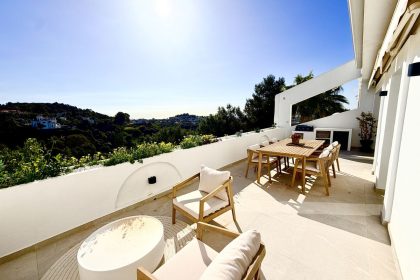 f919c2e01b195ff2c620658d66548837 - 27