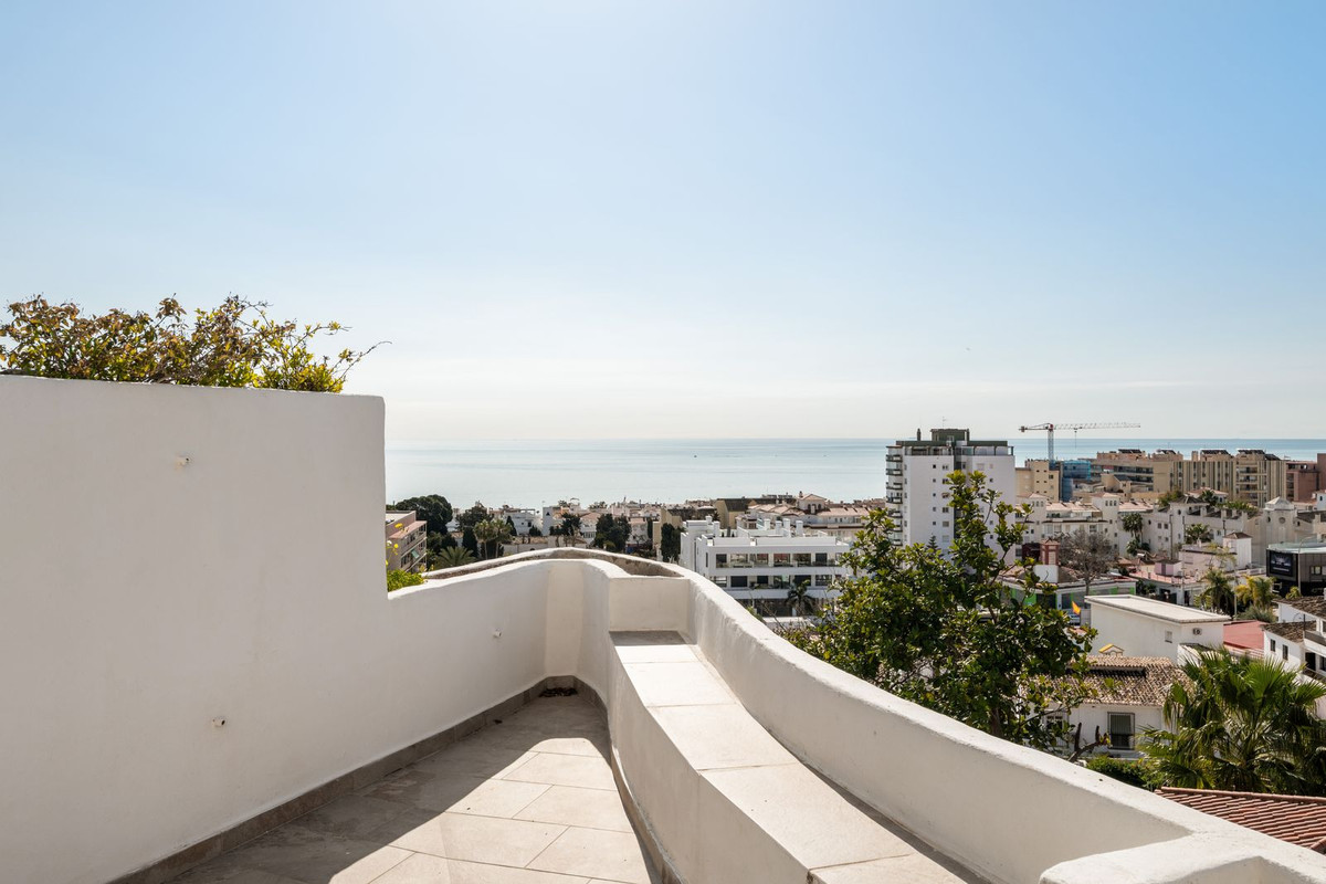 fa580b2029218afdbd4dc2f350e4b40e - 13