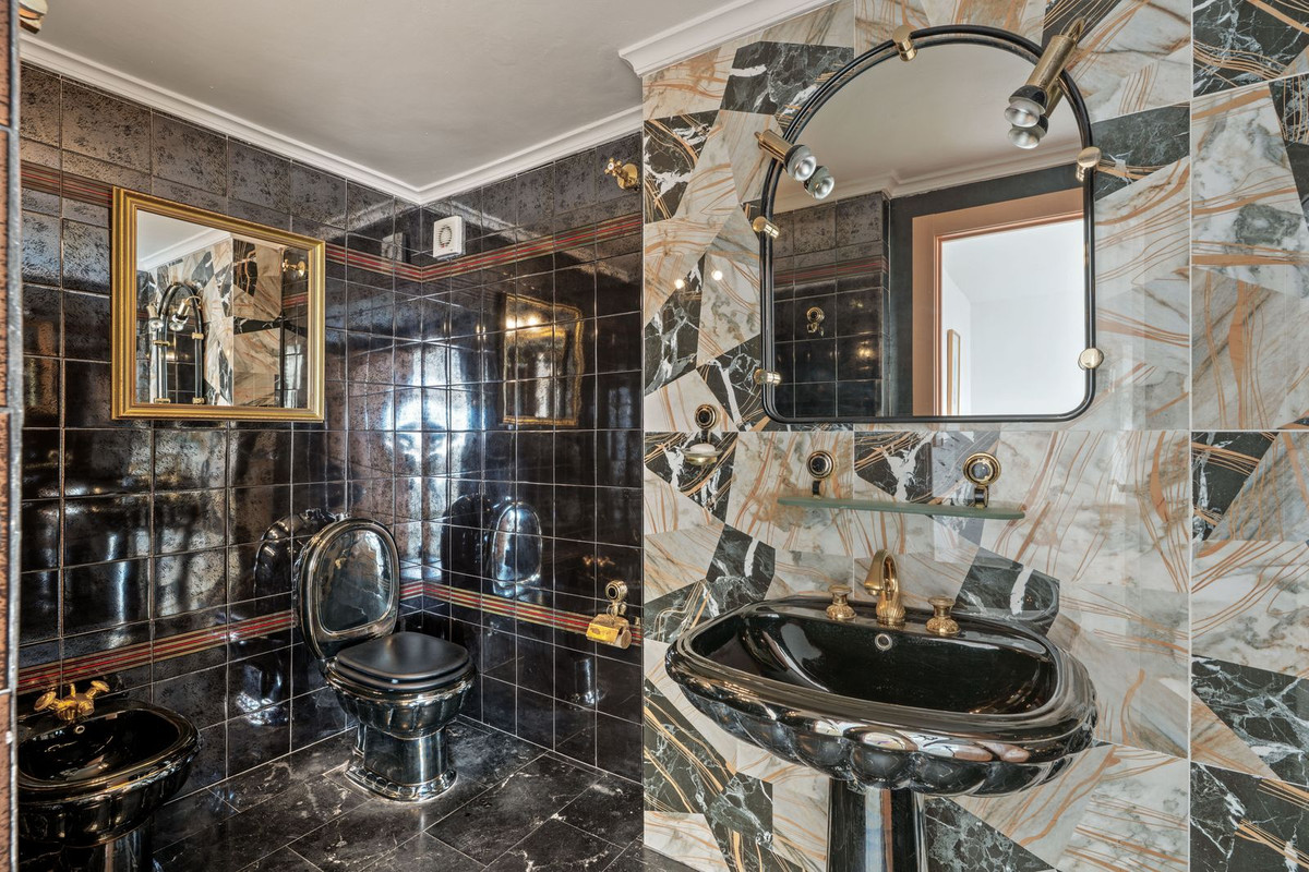 fa580b2029218afdbd4dc2f350e4b40e - 19