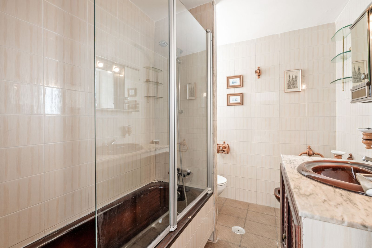 fa580b2029218afdbd4dc2f350e4b40e - 22