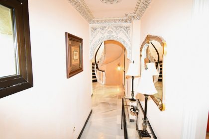 fa77ab4201a4a687005401cf0f5c6be1 - 34