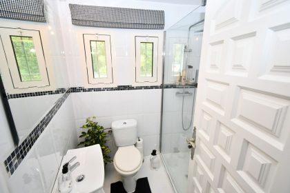 fa77ab4201a4a687005401cf0f5c6be1 - 45