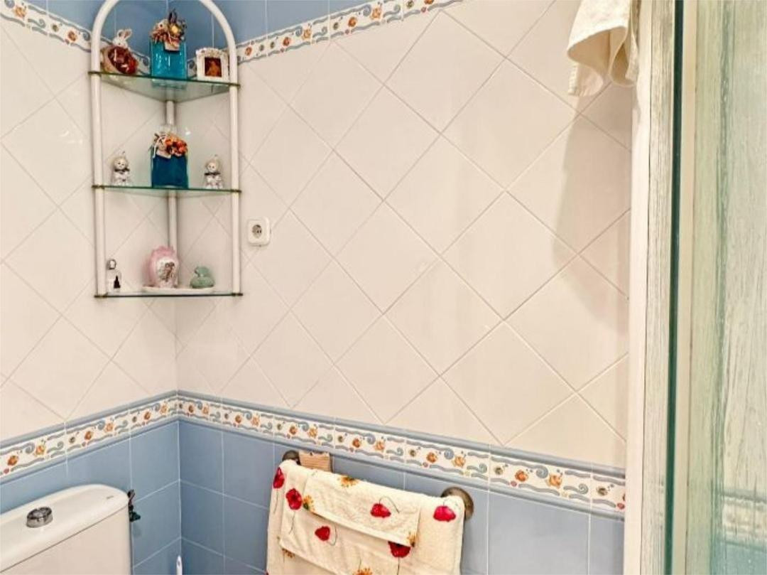 fb428062a7b8825caa67a2ac92b97c6e - 18