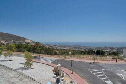 fb5ab64f4c728f0bc1a37f9e1655168b - 1