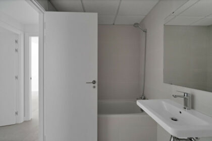 fb5ab64f4c728f0bc1a37f9e1655168b - 17