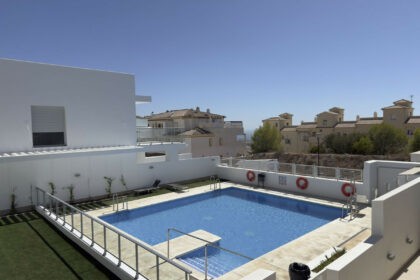 fb5ab64f4c728f0bc1a37f9e1655168b - 19