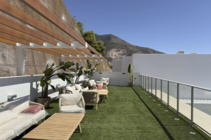 fb5ab64f4c728f0bc1a37f9e1655168b - 21