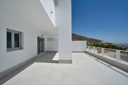 fb5ab64f4c728f0bc1a37f9e1655168b - 3