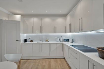 fbb3f288f5783b82d96258b997f9ec21 - 14