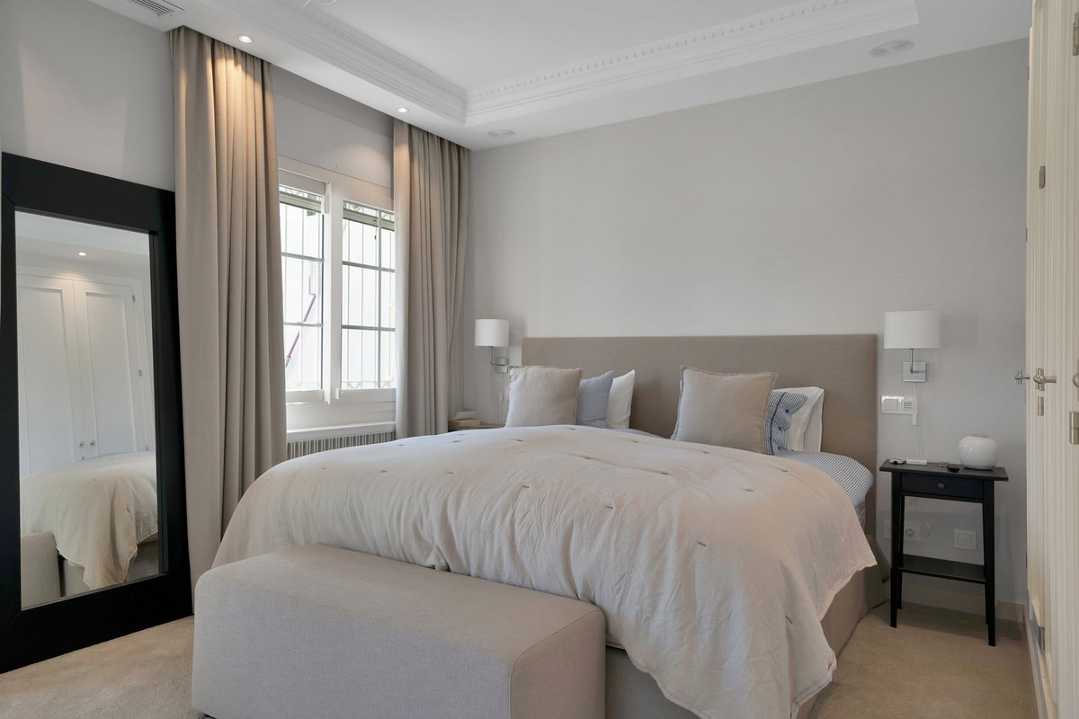 fbb3f288f5783b82d96258b997f9ec21 - 15