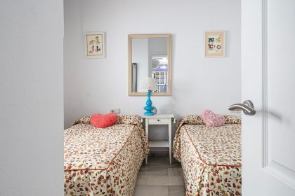 fbe25b6cb87b5486823b7eac89e81507 - 14