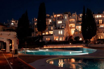 fbe25b6cb87b5486823b7eac89e81507 - 20