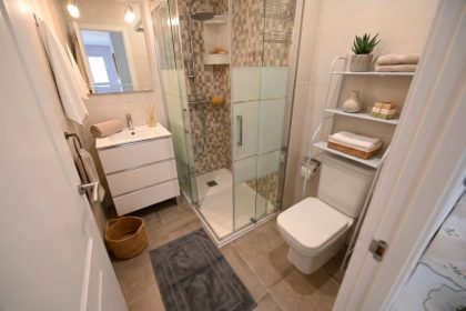 fbe25b6cb87b5486823b7eac89e81507 - 9