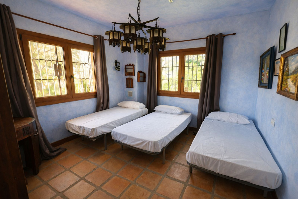 fc2033520b0c430722ec61de29e4a59e - 29