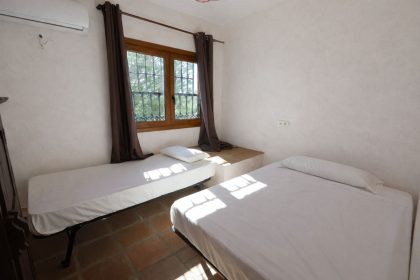 fc2033520b0c430722ec61de29e4a59e - 33