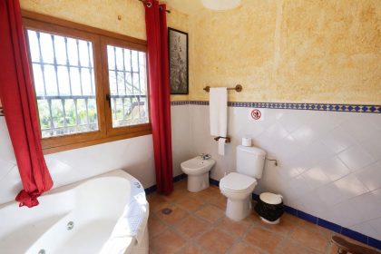 fc2033520b0c430722ec61de29e4a59e - 35