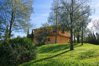 fc2033520b0c430722ec61de29e4a59e - 42