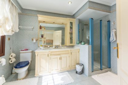 fc2d12409d2cf4e0acbf41c984866035 - 29