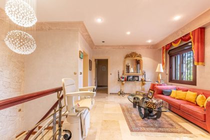 fc2d12409d2cf4e0acbf41c984866035 - 40