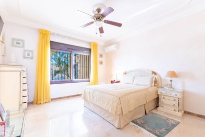 fc2d12409d2cf4e0acbf41c984866035 - 42