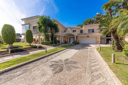 fc2d12409d2cf4e0acbf41c984866035 - 57