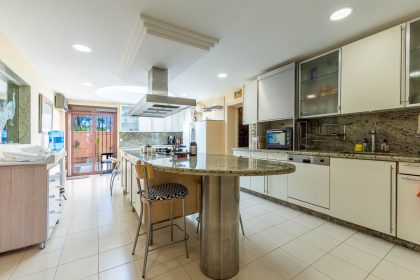 fc2d12409d2cf4e0acbf41c984866035 - 58