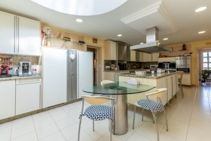 fc2d12409d2cf4e0acbf41c984866035 - 59