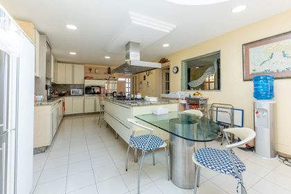 fc2d12409d2cf4e0acbf41c984866035 - 60