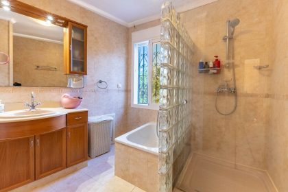 fc2d12409d2cf4e0acbf41c984866035 - 62