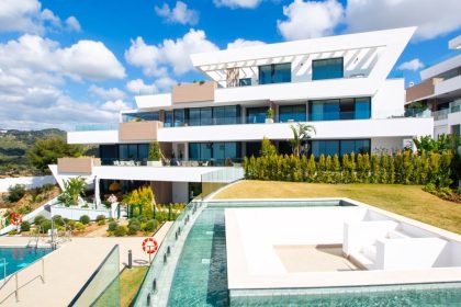 fc7563411adc7d7b1ee4e71313b256a9 - 1