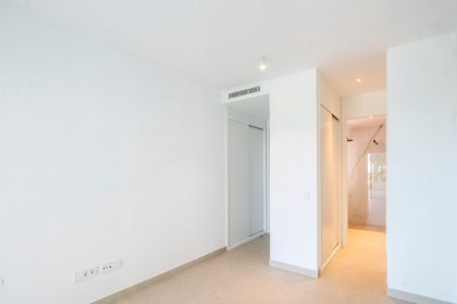 fc7563411adc7d7b1ee4e71313b256a9 - 26