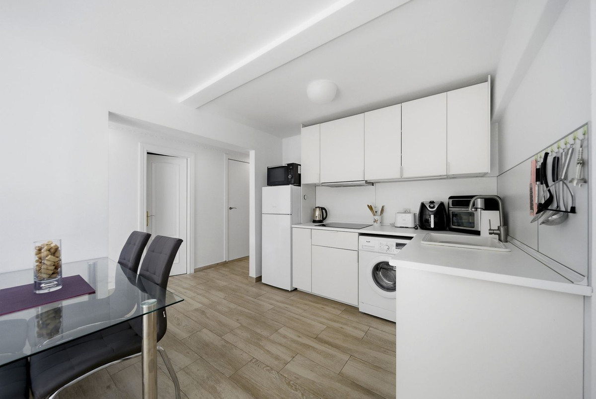 fc7a4e0bcffaa8182a2d98dee1aaed36 - 5