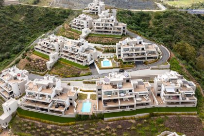 fcd4daad4985d73055824d9f3a99034b - 1