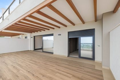 fcd4daad4985d73055824d9f3a99034b - 19