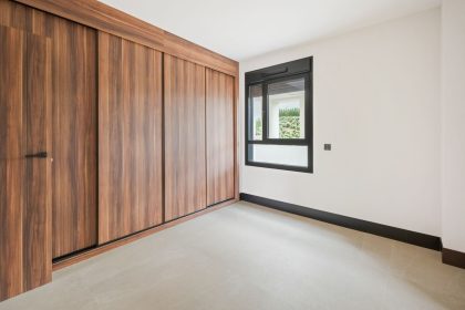 fcd4daad4985d73055824d9f3a99034b - 21